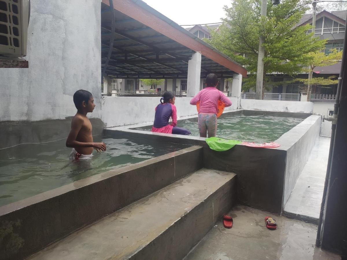 Jeli Homestay Ayer Puteh Jeli Kelantan Private Swimming Pool Kampong Jeli Kerawat Exterior foto