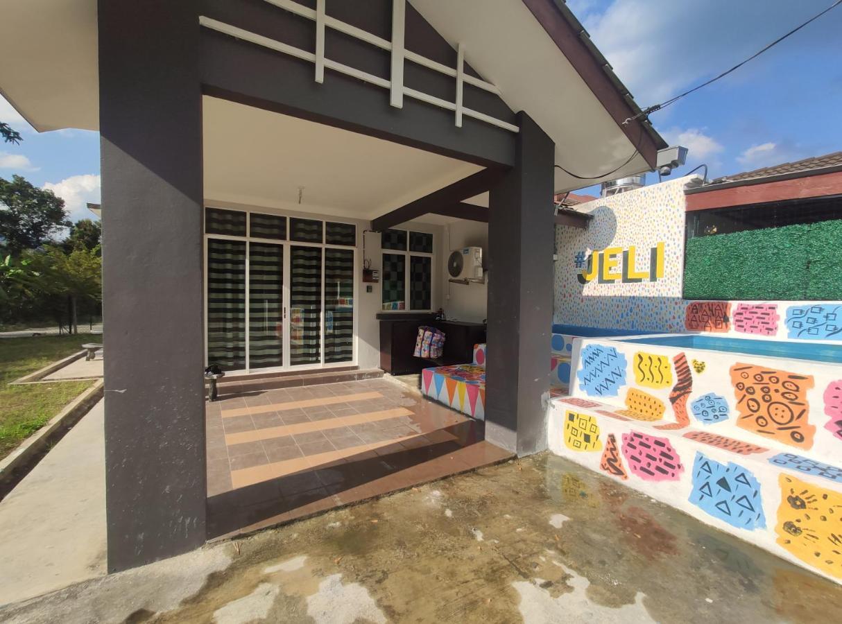 Jeli Homestay Ayer Puteh Jeli Kelantan Private Swimming Pool Kampong Jeli Kerawat Exterior foto